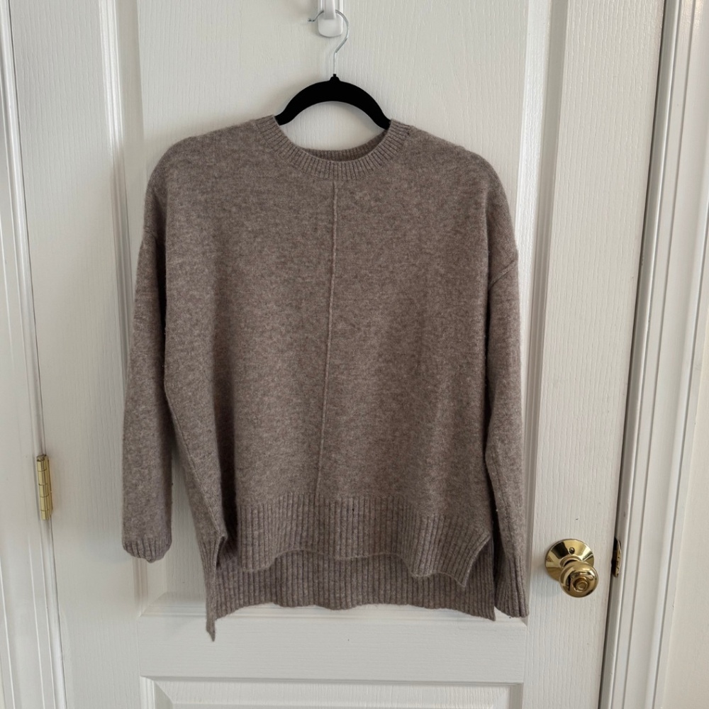 C by Bloomingdale's High/Low Cashmere Crewneck Sweater - Picture 7 of 9